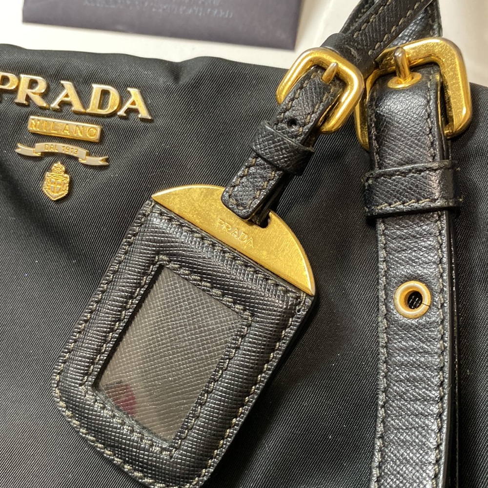 Vintage Prada Saffiano Triang Purse Baltic Black 2004 - Picture 4 of 12